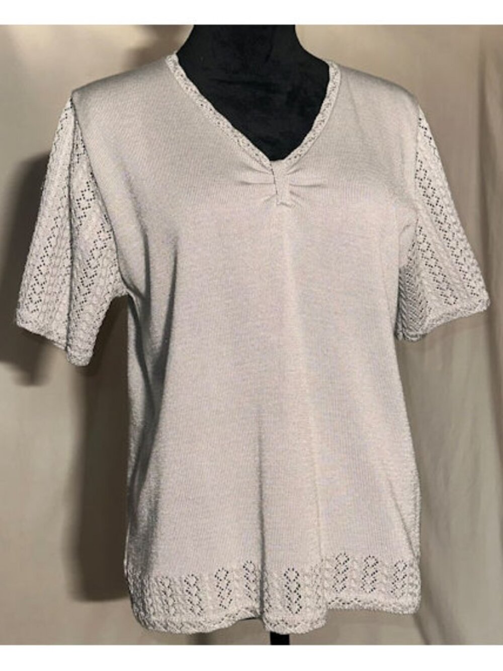 Alfred Dunner Taupe SHort Sleeve Sweater, Large